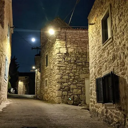 Stone House Bella * Murter