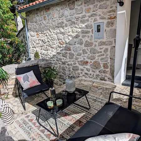 Stone House Bella Holiday home *