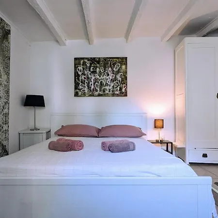 Stone House Bella Holiday home *